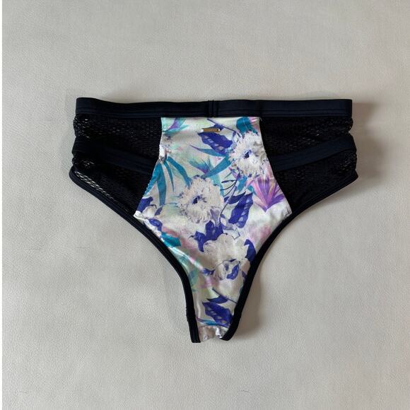 Victoria’s Secret Floral Print Mesh Sides High Waisted Bikini - Picture 8 of 9